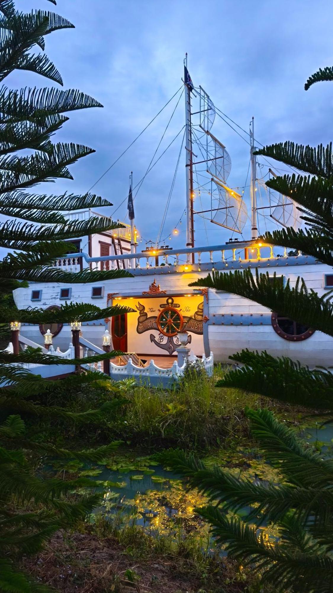 Boat And House Resort Khaukho Kültér fotó