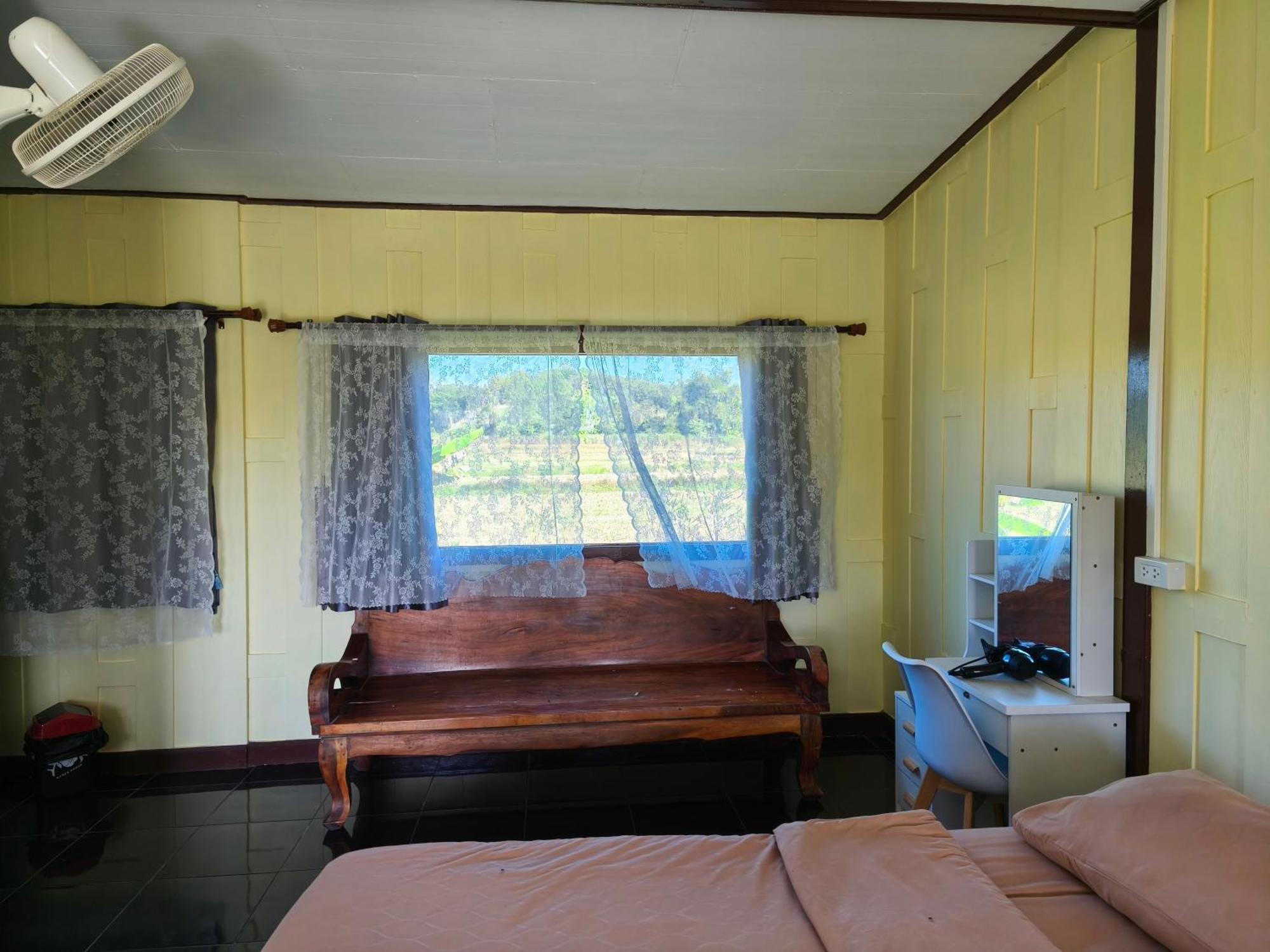 Boat And House Resort Khaukho Kültér fotó